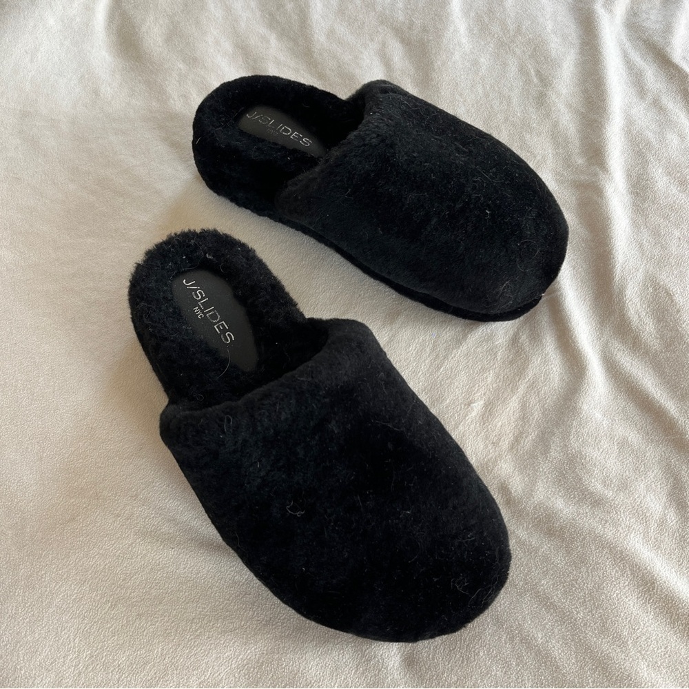 J/Slides Sleek Suede Slipper in Black Size 8 Shearling